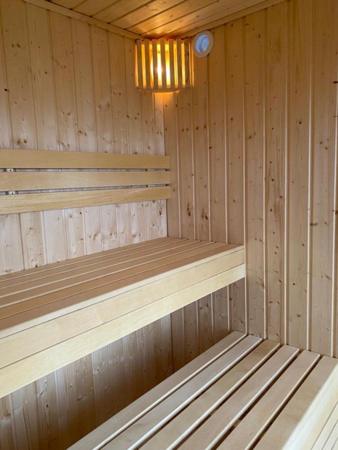 Lendhouse - Spa Pod Gwiazdami Sapow エクステリア 写真