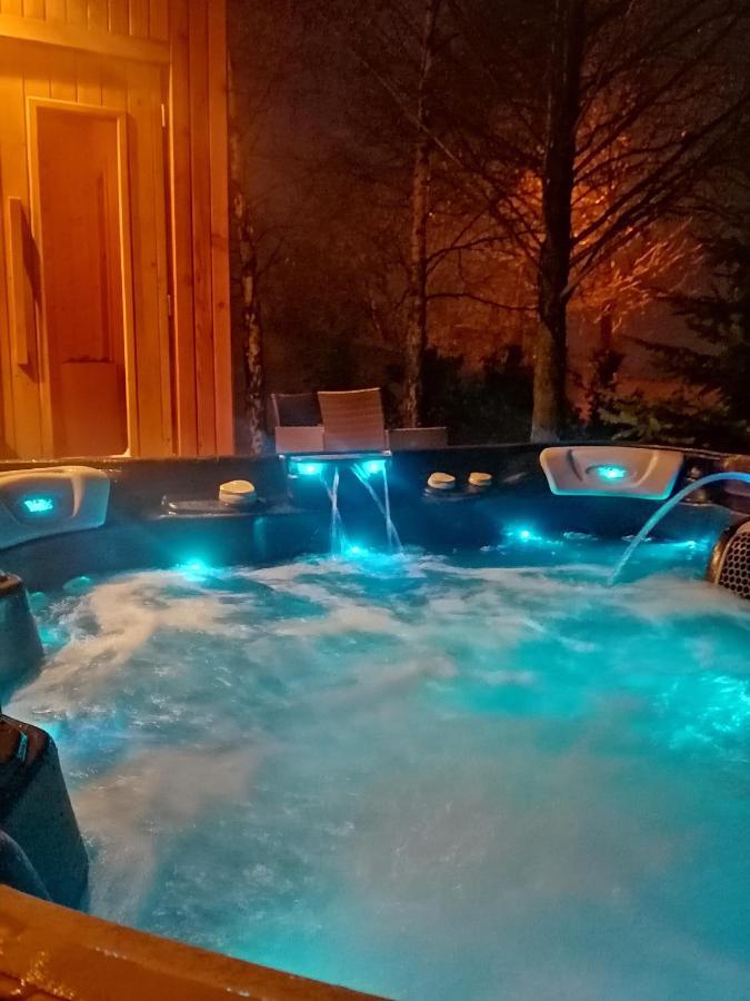 Lendhouse - Spa Pod Gwiazdami Sapow エクステリア 写真