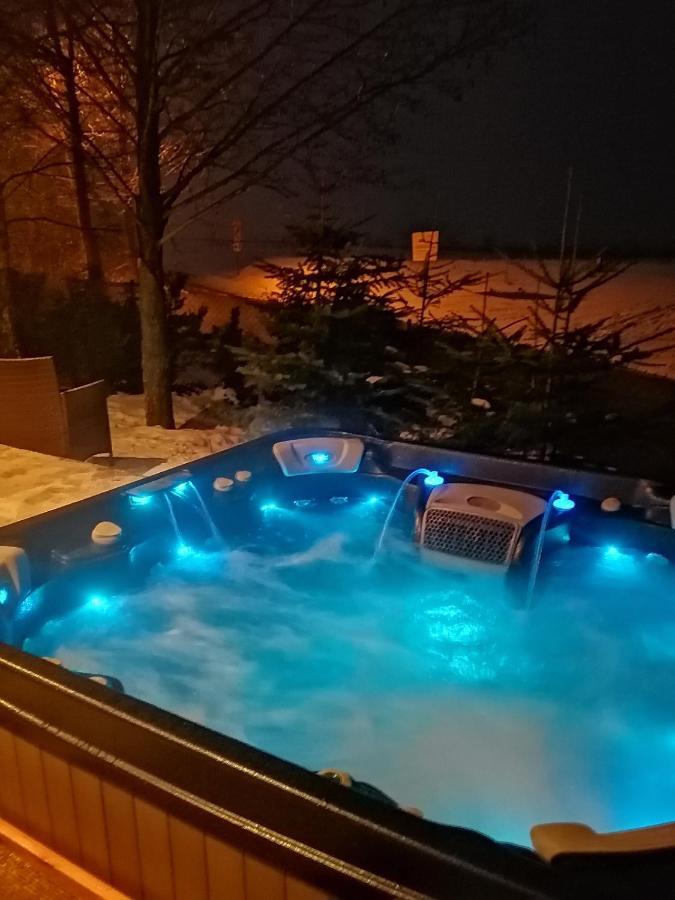 Lendhouse - Spa Pod Gwiazdami Sapow エクステリア 写真