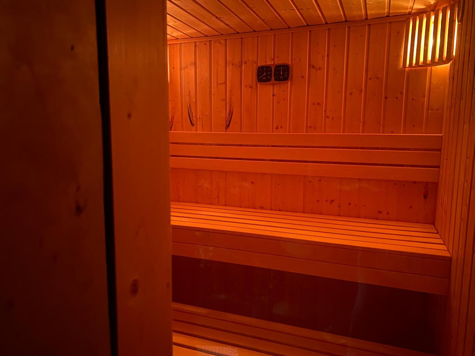 Lendhouse - Spa Pod Gwiazdami Sapow エクステリア 写真
