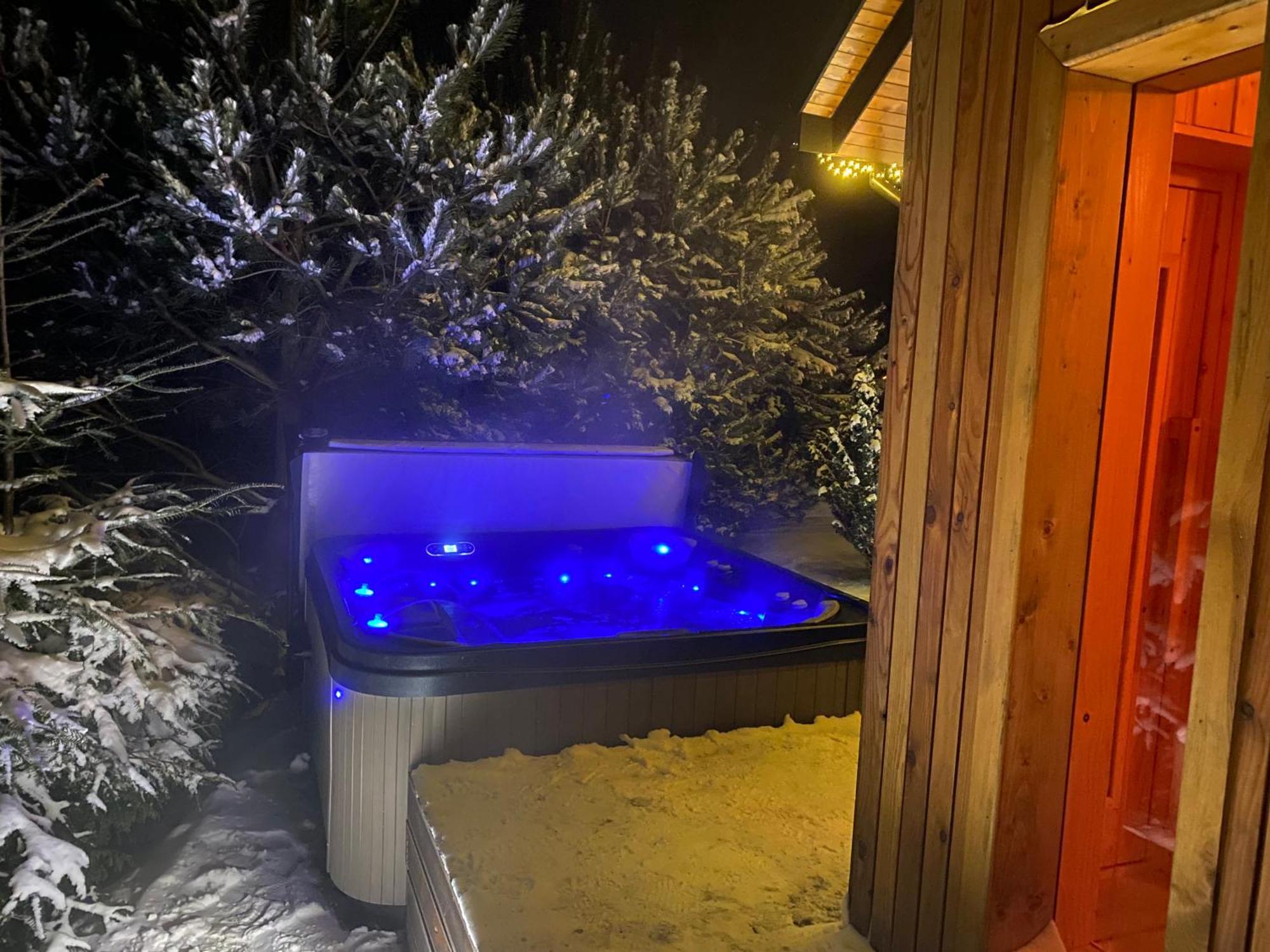 Lendhouse - Spa Pod Gwiazdami Sapow エクステリア 写真